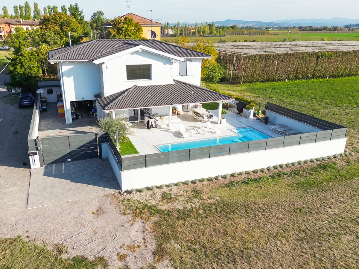 Elemento-decorativo-profilo-sobrio